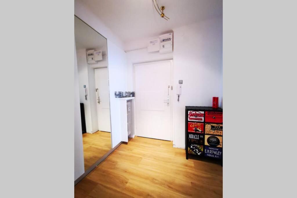 Charmante Zentrumswohnung Mit Balkon Und 80 Zoll Tv Klagenfurt am Woerthersee