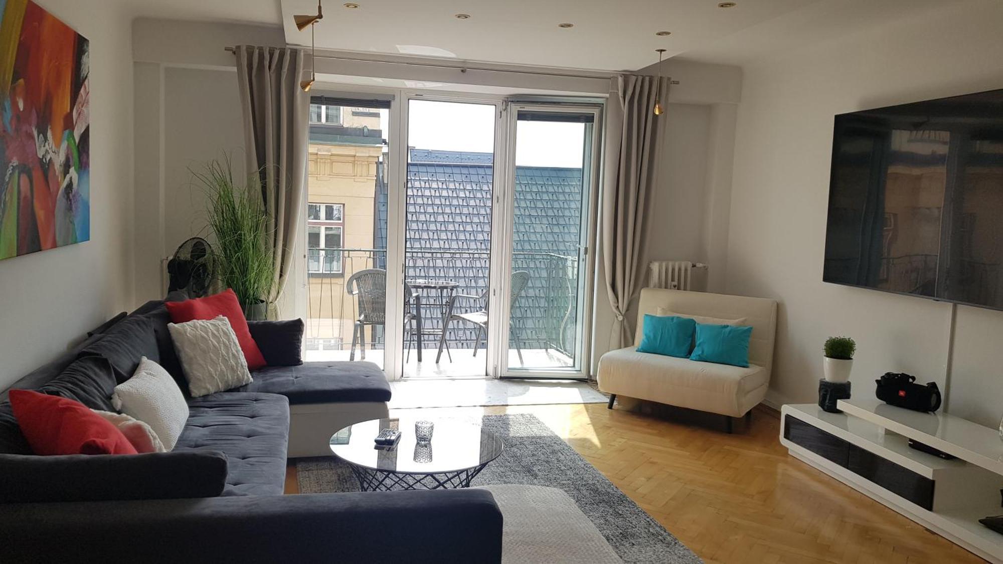 Apartamento Charmante Zentrumswohnung Mit Balkon Und 80 Zoll Tv