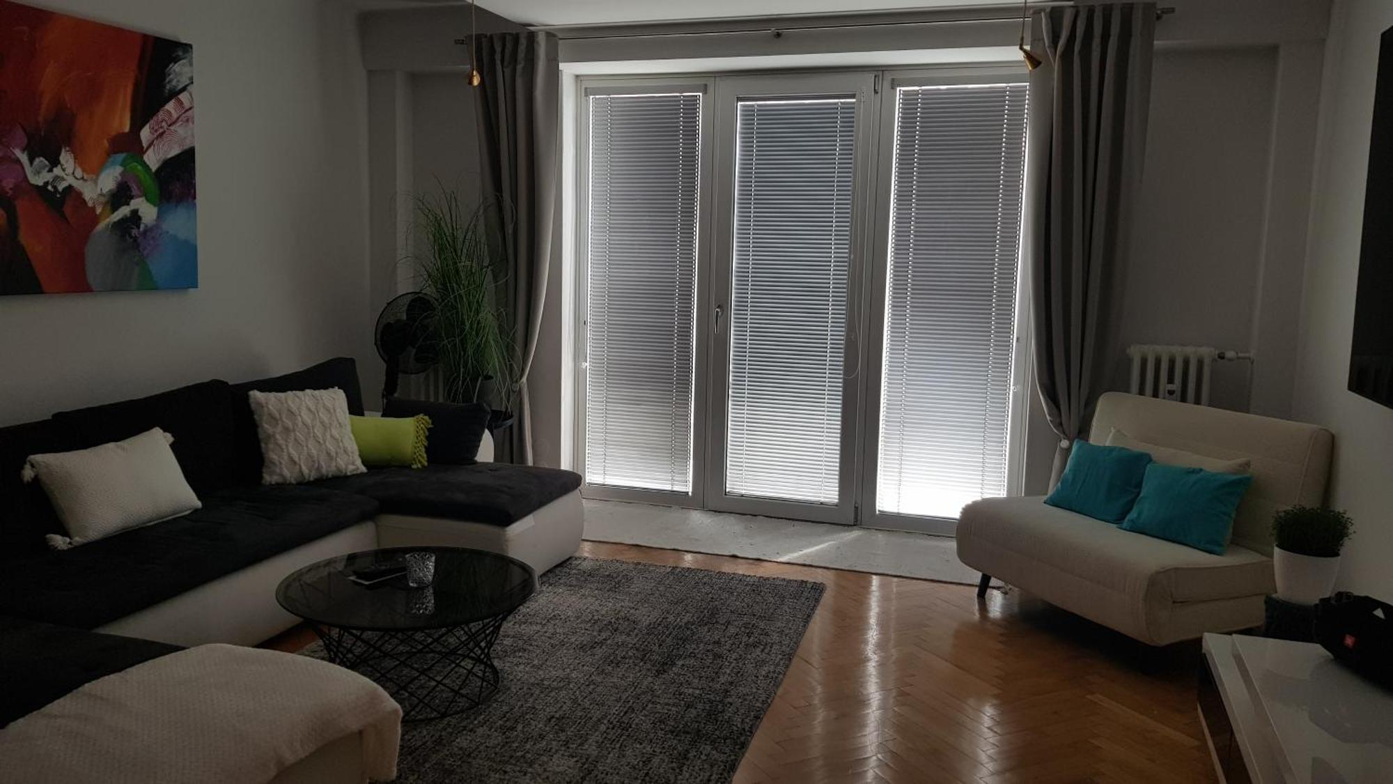 Charmante Zentrumswohnung Mit Balkon Und 80 Zoll Tv * Klagenfurt am Woerthersee